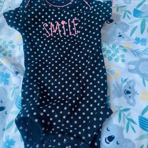 Short sleeve onesie